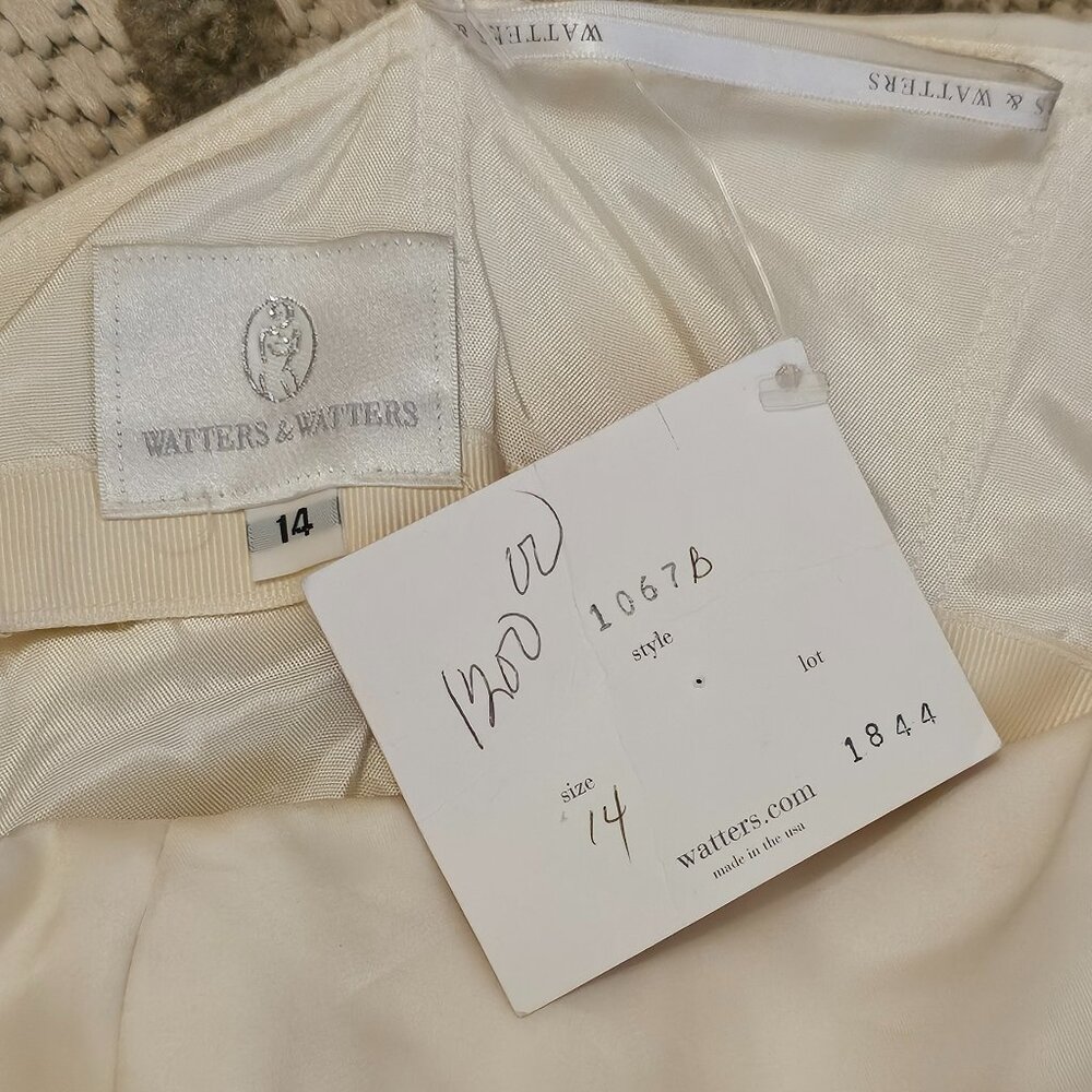 Watters & Watters Ivory Strapless Wedding Dress 14 - Picture 4 of 6